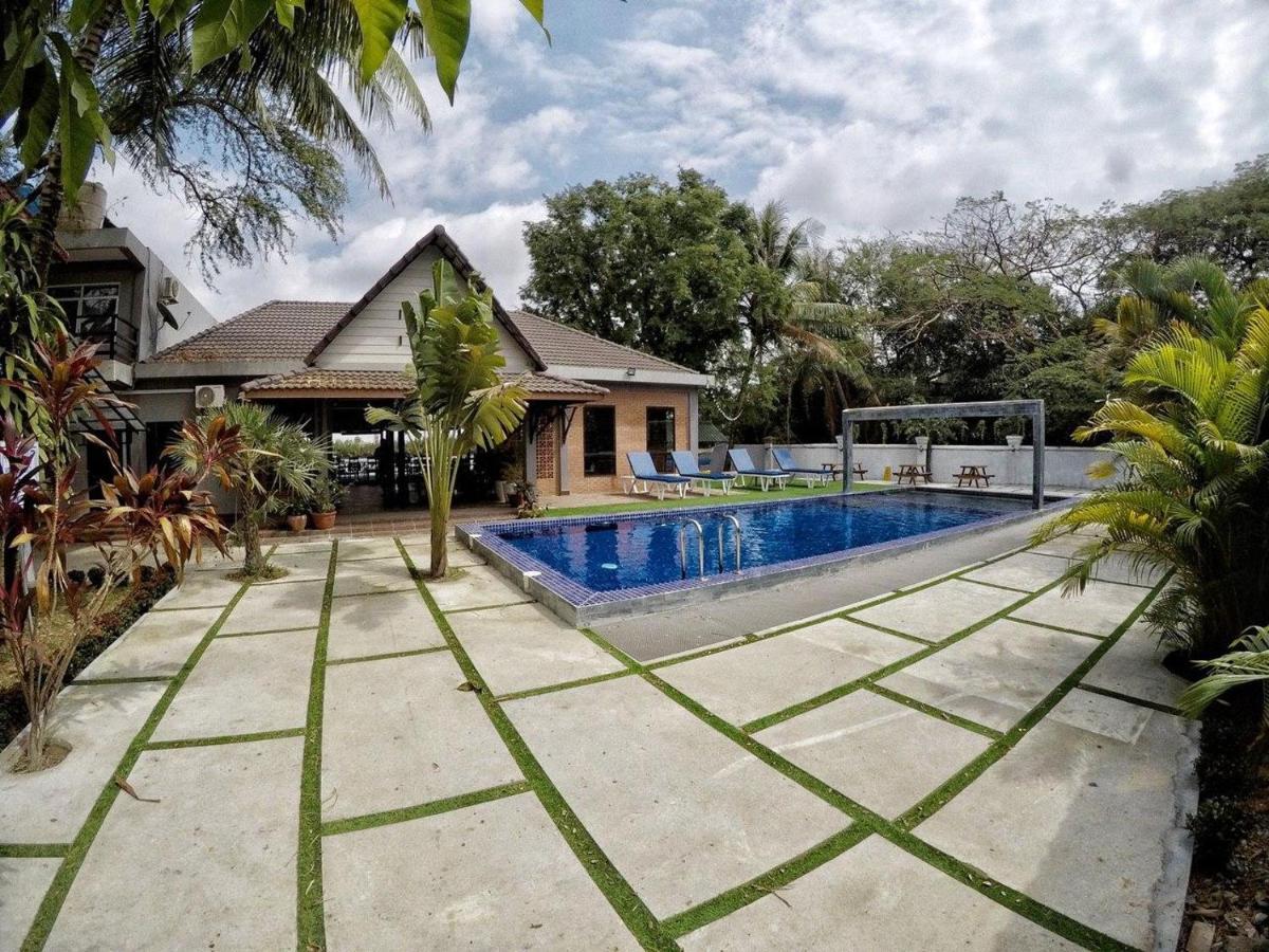 Salty River Resort Kampot Buitenkant foto